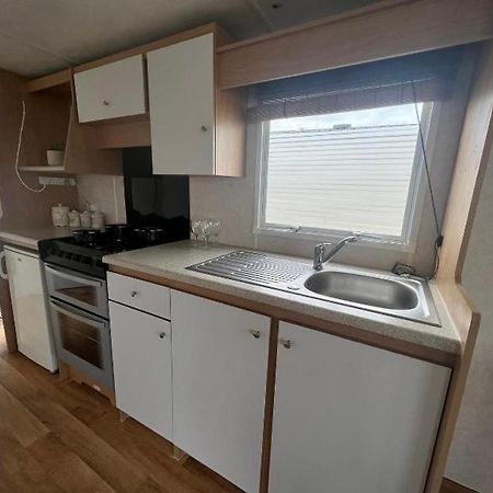 4 Berth Lido Beach Prestatyn Exteriör bild