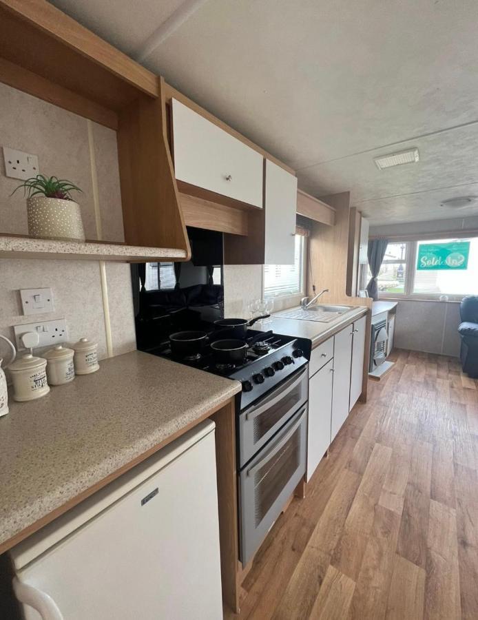 4 Berth Lido Beach Prestatyn Exteriör bild